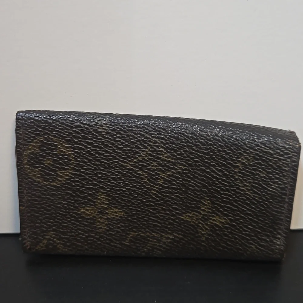 Louis Vuitton Tan Key Holder - Picture 3 of 10